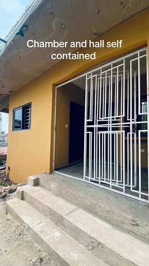 ***Newly built chamber and hall apartment for rent at Old Barrier Aplaku road Saint Carols Nursing School Bojo Beach Road*** ⭕️About 10mins drive from the main road ***Self meter *** ***Neat compound *** ***Water flows *** ***Security doors *** No Landlord on the compound ***Going for Ghc1000 per month for 1 year advance or more *** ⭕️ NOTE: Compound and wall is under construction ***Agency terms strictly apply #accrahouses #fyppppppppppppppppppppppp #viralvideos #houseforsale #houseforsale #hou