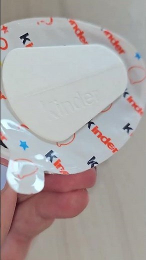 Opening a Stranger Things Kinder Joy… What Did I Get?