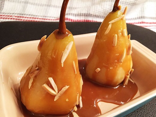 Poached Pears with Caramel Sauce Recipe | Club Foody