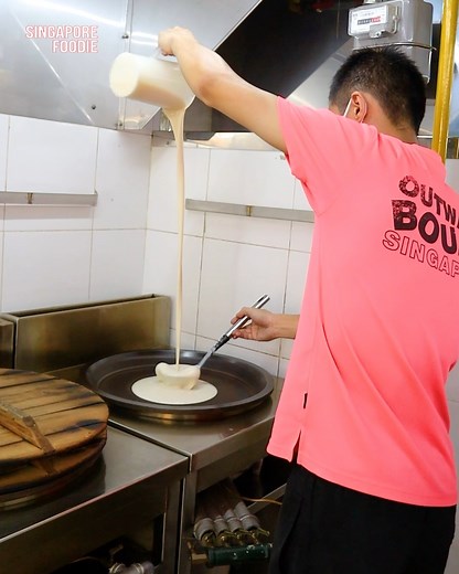 689K views · 1.8K reactions | Making peanut butter (Min Jiang Kueh) pancake - Street food  | Singapore Foodie | Facebook