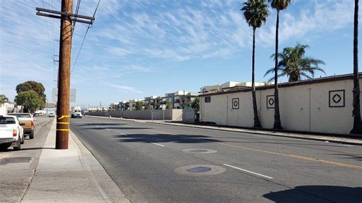 Two people killed in separate crashes Sunday night in Oxnard, Ventura