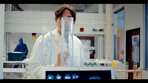 Gut - für den neuen Werbefilm braucht man gute Nerven und man sollte Zombies mögen. Das kommt eben davon, wenn man ein neues Image-Video plant, während die aktuelle Staffel "Walking Dead" läuft. Wir haben uns sehr viel Mühe für einen etwas anderen Werbefilm gemacht und ich hoffe wirklich sehr, dass er Euch gefällt. Wir hatten jedenfalls sehr viel Freude dabei... | René Borbonus