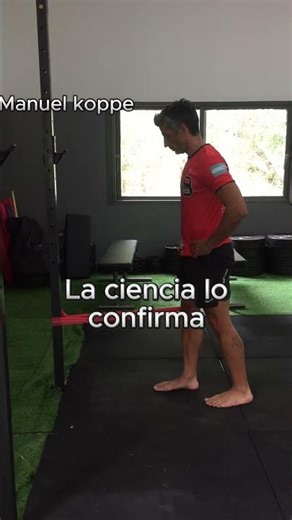 Extensión de rodilla con banda.