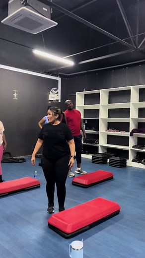 Basic Step Aerobics: Terug na Sissa Gym!