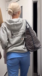 Abendroutine nach der Arbeit🏥 Anzeige | Was macht ihr als Erstes wenn ihr Heim kommt? Ich muss mich direkt abschminken und meine Skincare Routine durchführen, sonst komme ich nicht zur Ruhe 😮‍💨♥️ Dabei sind meine @ceravedeutschland Produkte nicht wegzudenken! Findet ihr in der Apotheke 🩵 #faceitlikeaderm #ceravedeutschland #cerave #ceraveliebe #skincare #nurse #krankenschwester #ceravepartner #developedwithderms | Kim Schiele