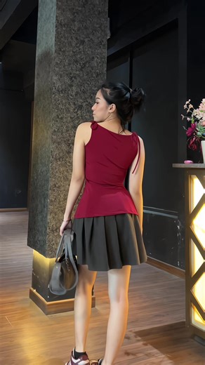 cc🦋 (@cacasweetchild)’s videos with original sound - Runway walksss🤩