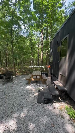Tiny Cabin 24hr @Getaway was the prefect escape reset we needed. So cute and fun 10/10 recommend #tinycabin #getawaytrip #getawaytinyhouse #getawayweekend #cabintrip
