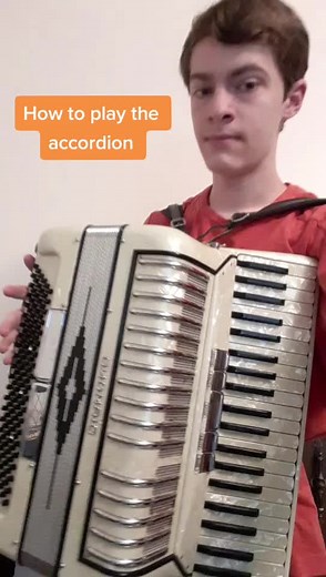 Learn How to Play the Accordion with Expert Tutorials