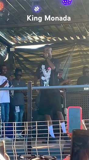 King Monada performing depression song. #samusic #limpopomusic #bolohouse #bolobedumusic #lekompo
