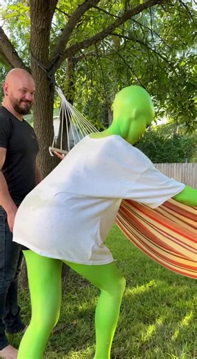 Hammock struggle #alien #sora #fyp #love #funny