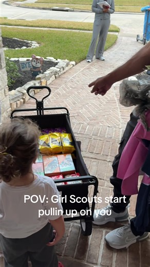 They said forget the table. Lock your doors yall, they coming to collect!! 😂😂😂 #fyp #foryoupage #girlscoutcookies #girlscout #thinmints