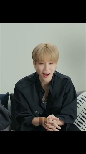 just 2 billionaires are using each other lip-balm 😂 #jungkook #jimin