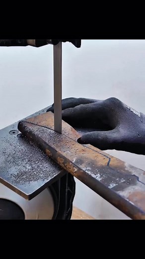 Mastering Bandsaw Techniques for Wood and Metal Cutting