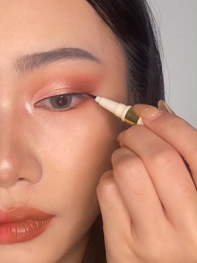 1 product, 2 looks 🎀🩰🦢 #focallurebeauty #eyeliner #eyelinertutorial #simpleeyeliner #focallure #fyp