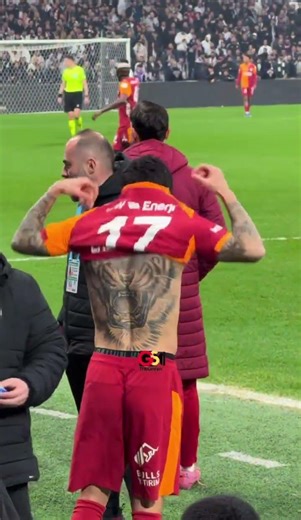 Eren Elmalı “SIRTINDAKİ KAPLAN” ile taraftarın dikkatini çekiyor ☝️