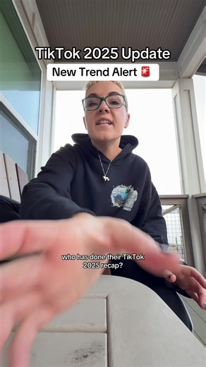 Tutorial included, look at that face on my cover photo too 😆 #2025recap #smallcreator