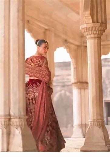 𝐦𝐢𝐫𝐚𝐚𝐧 • 𝗕𝗥𝗜𝗗𝗘 𝟮𝟬𝟮𝟲 𝐂𝐫𝐚𝐟𝐭𝐞𝐝 𝐭𝐨 𝐛𝐞 𝐜𝐡𝐞𝐫𝐢𝐬𝐡𝐞𝐝, 𝐰𝐨𝐫𝐧 𝐭𝐨 𝐛𝐞 𝐫𝐞𝐦𝐞𝐦𝐛𝐞𝐫𝐞𝐝. Presenting a bridal couture story woven in opulence: cascading drapes, luminous tilla work, refined sequin embellishments, and Swarovski sparkles that whisper grandiose in every detail. Each motif carries the soul of ethnic artistry, transforming tradition into wearable poetry. A collection created for the bride who dreams in elegance and walks in timeless grace. Now available