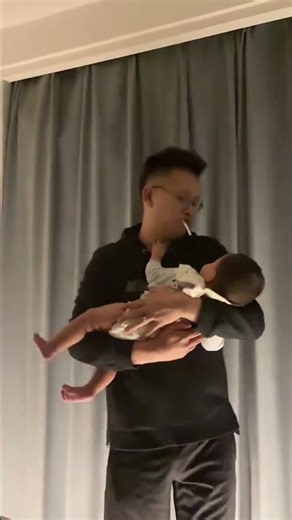 Midnight Mommy: Hand Over Your Exhaustion to Dad, Keep Your Sweetness for Yourself