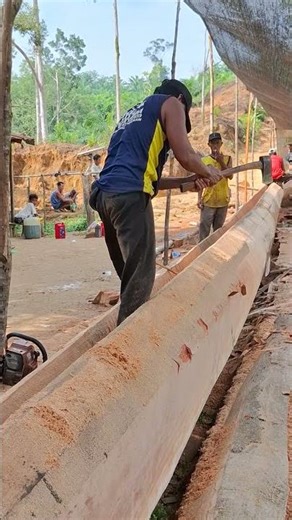 Seo an chuid is deacra den déanamh, tá an bád seo déanta le haghaidh luas. #woodworking