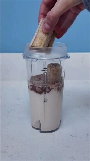 EASY HEALTHY BREAKFAST SMOOTHIE