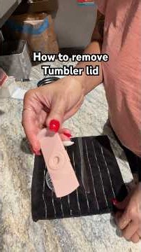 How to remove this style tumbler lid
