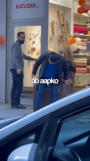 34K views · 6.7K reactions | In 2025, the smartest business hack is clear: Build influence first, then build a company. Gillette had the money. Bombay Shaving Co had the content. And today, content is more powerful than capital. #business #bombayshavingcompany #shaving #shavingrazors #shavingcream #gillette #shantanudeshpande #influencer #entrepreneur #startup | Bizharshit | Facebook