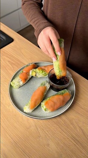 salmon spring rolls 🍣✨ #springroll #ricepaper #salmon
