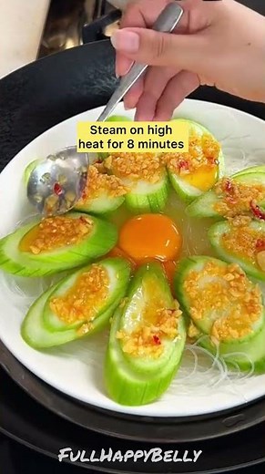 Steamed luffa gourd with vermicelli noodles