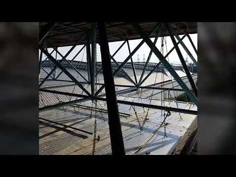 吊り足場　スパイダーパネル　仮設工事