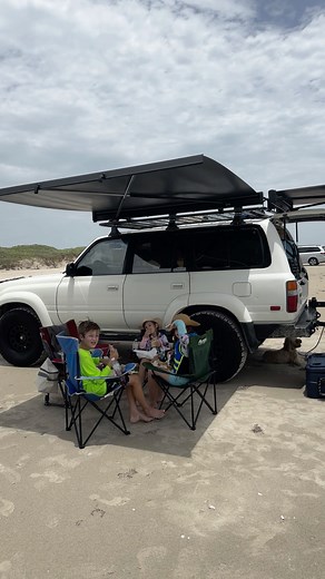 Is the 80 Series Toyota Land Cruiser an underrated family rig? Sand-bashing machine? Or both??? | Kammok