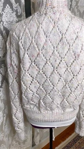 DIAMOND PATTERN FLEUR CARDIGAN #cardigan #knitting #crochet #knit #fashion
