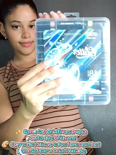 Transforme qualquer ideia em arte com essas canetas criativas de dupla ponta! 💫 São 24/48/72/96 cores incríveis, incluindo metálicas e fosforescentes, perfeitas para destacar, desenhar, escrever e decorar. ✔️ Dupla ponta para mais versatilidade ✔️ Cores intensas que brilham no papel ✔️ Fórmula 100% não tóxica, segura para crianças e adultos ✔️ Ideal para projetos escolares, planners, lettering, bullet journal e cartões personalizados 💡 Perfeito para quem ama papelaria criativa e quer resultado