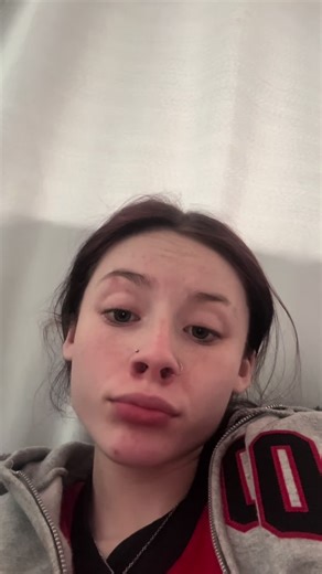 grwm to take a 💩✌️ #grwm #routine #cute #capcut #tea