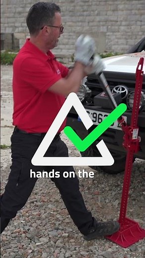 Here’s a bitesize tutorial on how to use the Hi-Lift Jack… 📣 #hiliftjack #70series #tgs