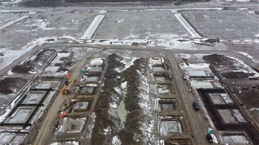 Big progress is happening in St. Thomas! 🏗️ The PowerCo Canada gigafactory site is rapidly taking shape, with steel structures now rising for the first cell production unit and supporting buildings. This milestone reflects the work of Steelcon Group of Companies, a Canadian-owned leader delivering this complex build alongside skilled local trades from across the region. At peak construction, nearly 100 tradespeople are working onsite, with more than 500 skilled workers supporting steel fabricat