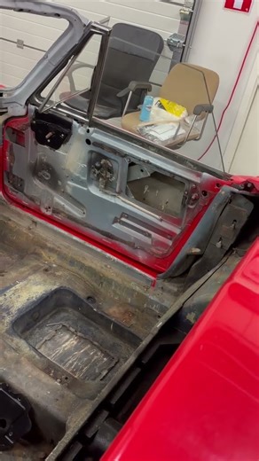 Testing power windows in 63 Corvette