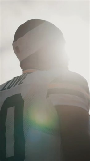 Green Bay Packers on Instagram: "Greatest rivalry in sports under the lights"