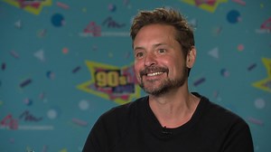 The cast of ‘Boy Meets World’ reunites and shares details on the classic ABC show with ET at 90s Con 2022. | Entertainment Tonight