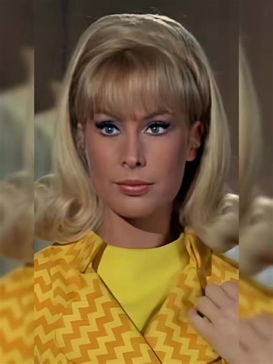 Barbara Eden is best remembered for her iconic role as Jeannie in the 1960s television classic I Dream of Jeannie. Born in 1931, she began her career as a singer and actress, making appearances in films and television throughout the 1950s before landing the role that made her a household name. Her portrayal of Jeannie, with her charm, humor, and warmth, quickly captured audiences and solidified her place as one of television’s most beloved stars. Beyond I Dream of Jeannie, she enjoyed success in