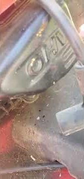 Troy-Bilt TB200 self propelled mowed Change sparkplug