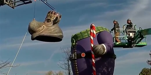 Cincinnati Zoo gets ready for holiday season with Fiona Nutcracker statue