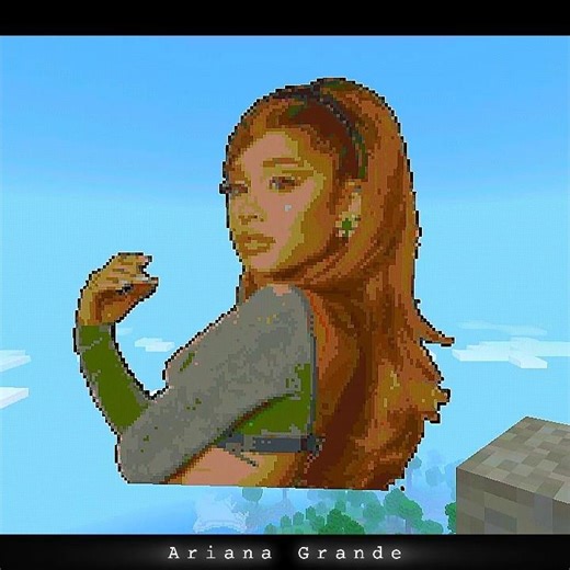 Building Ariana Grande in Minecraft 🔨✨