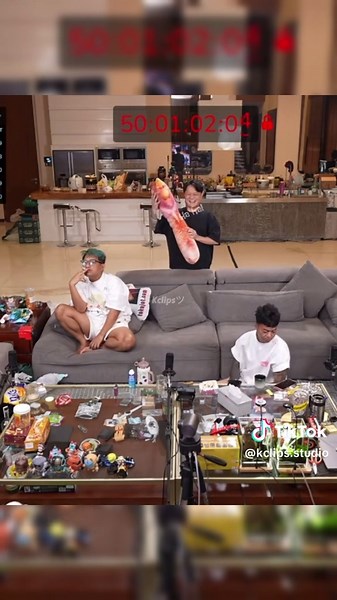 Bagian 56 | kepala ayam @Bravy dan salmon @Garry Ang dateng🤣 #bravysonvconk #garryang #marapthonseason3