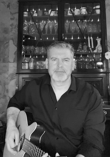 For Jim McCann’s 9th Anniversary here is one his favourites - Grace. I had the pleasure and privilege of touring and getting to know Jim during the Dubliners 40th year celebrations. He was an Amazing performer and Great storyteller! RIP to the McCann Man! #jimmccann #thedubliners #grace #weddingceremonymusic