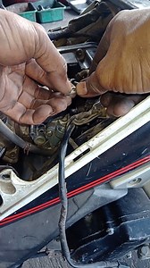 186K views · 870 reactions | Cleaning the carburetor of a Suzuki automatic motorbike and installing the spark plugs | Aeon | Facebook