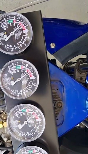 Vergaser synchronisieren – Suzuki GSF 600 S läuft danach perfekt
