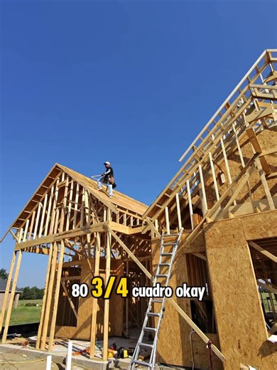 Ruben Guevara on Instagram: "Todos los trabajos de la construcción se puede aprender se batalla un poco al principio pero es normal luego se ase muy fácil todo saludos y bendiciones #trabajo #casas #construction #cortador #techos"