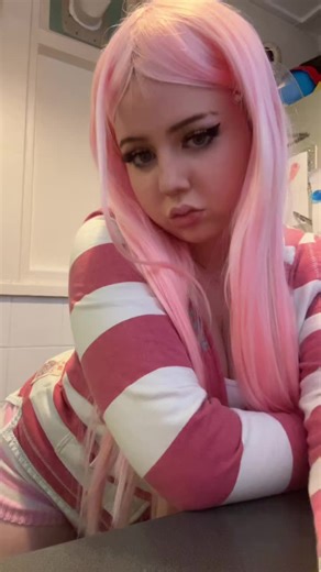 Belle Delphine's Wig Transformation: Alt Culture Spotlight
