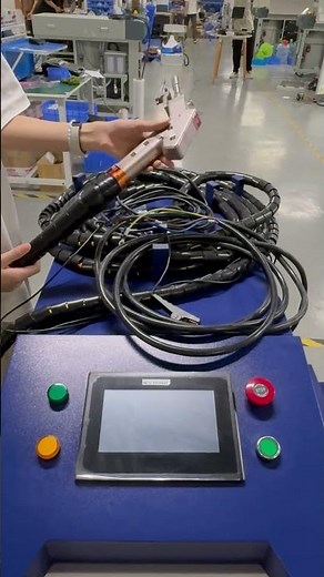 argon / nitrogen gas handheld welding machine 1064 nm - 1080 nm with 3000w