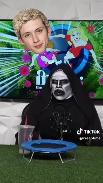 Troye please accept this as my public apology 🫶🏻 Catch the full episode of #IMHO anywhere you get your podcasts. #troyesivan #story #thenun #comedy